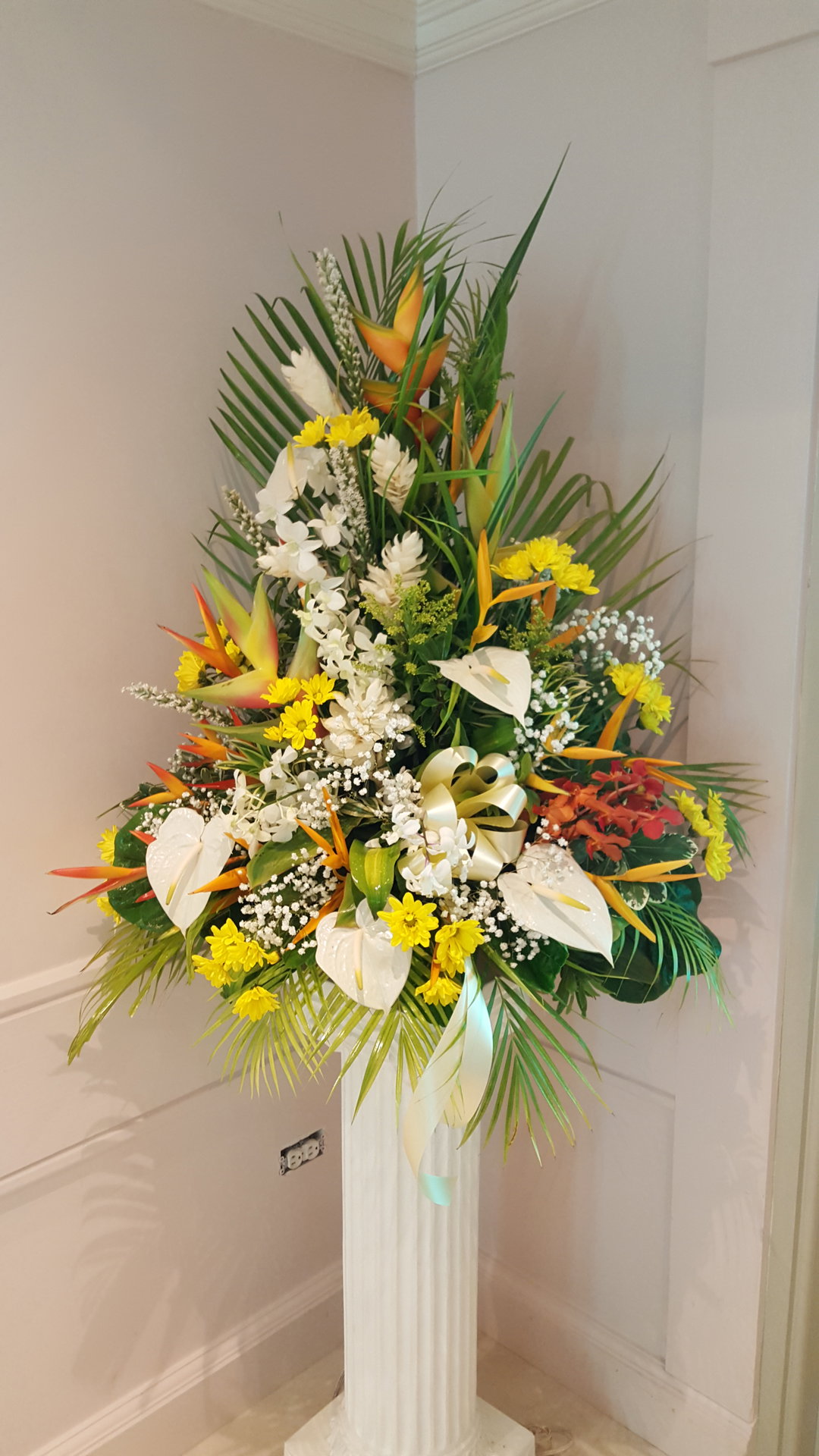 Pedestal Arrangement 