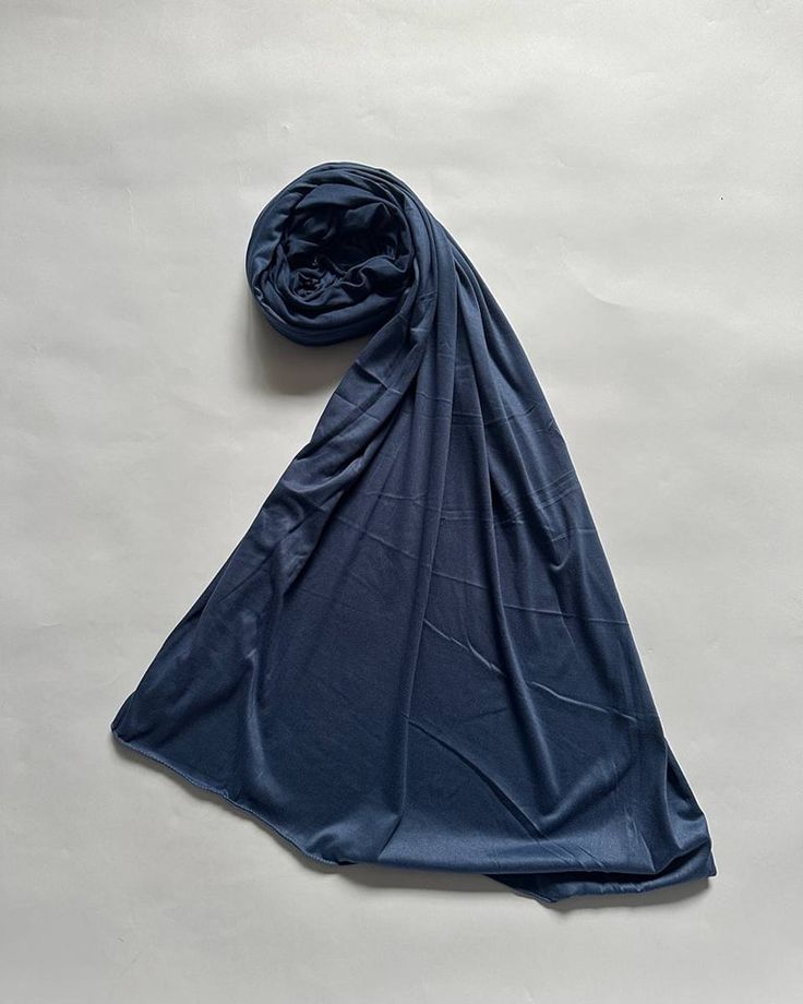 Hijab pasminah navy 