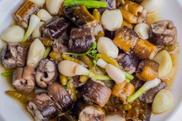  ឆា​​អន្ទង់​​ម្ទេស ​- ​ខ្ទឹម​​ជ្រក់​