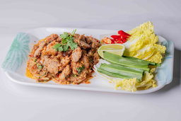 ឡាប​​សាច់​​ក​ជ្រូក​ពិ​សេស