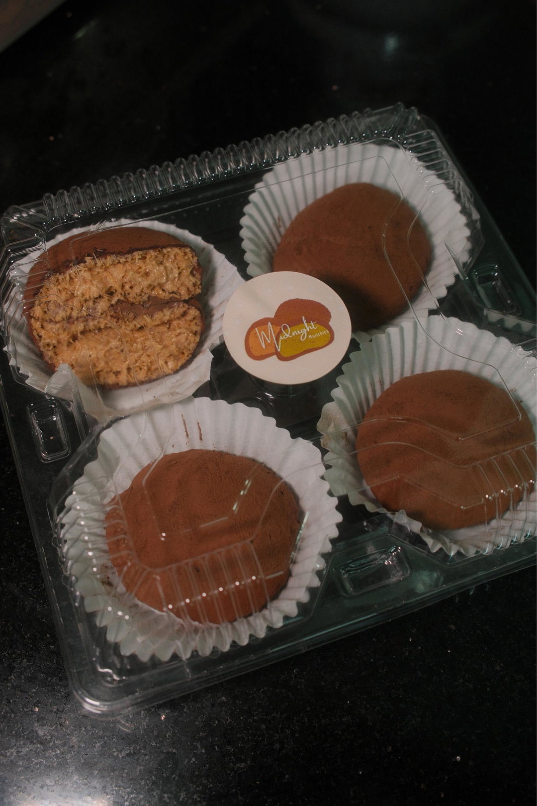 Mixed Box (Bueno/ Pistachio)
