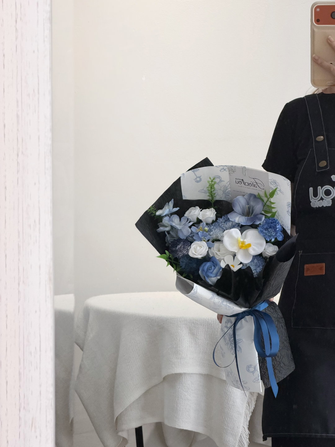 Black Blue Soap Flower Bouqurt