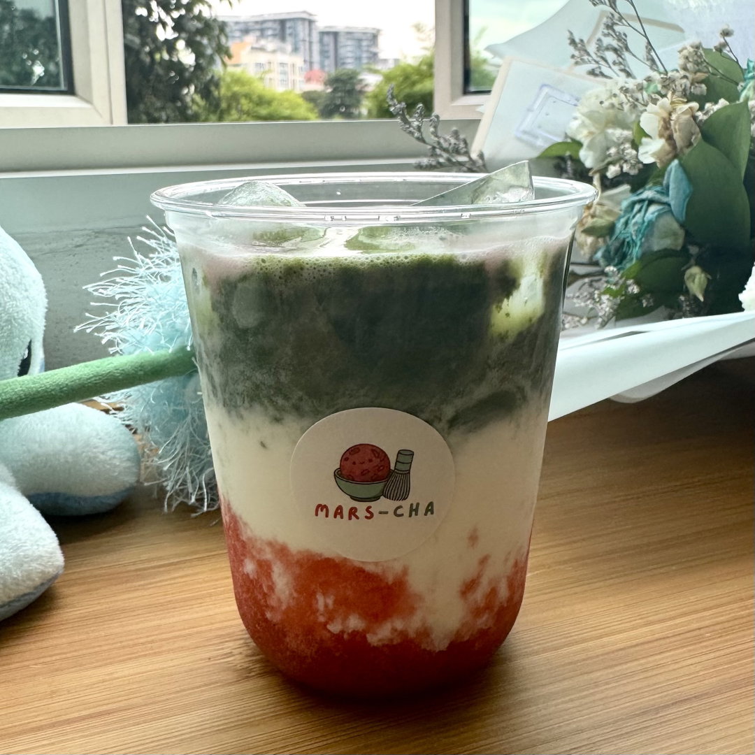 strawberry matcha latte