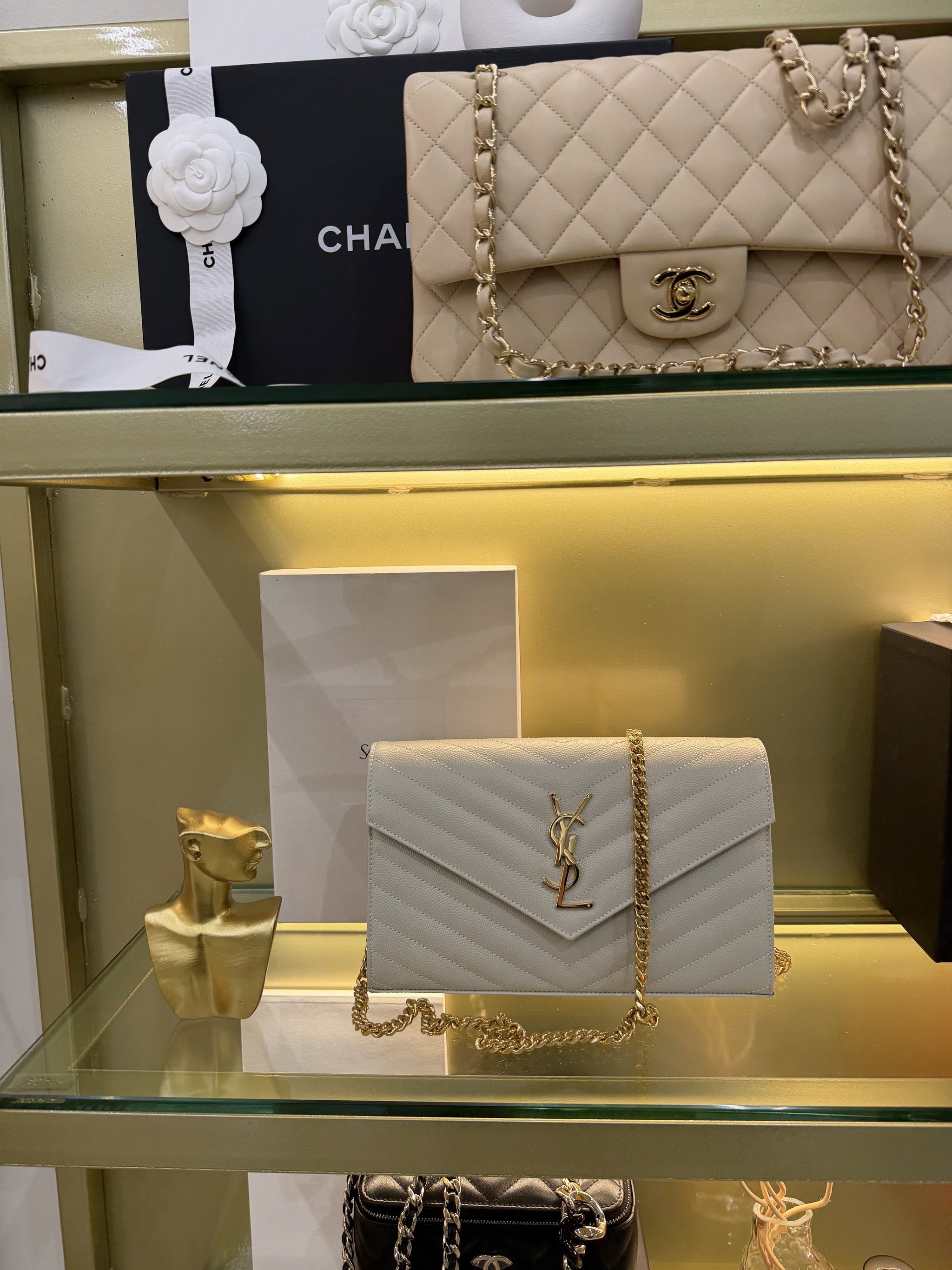 Bolsa Saint Laurent YSL branca tiracolo _0