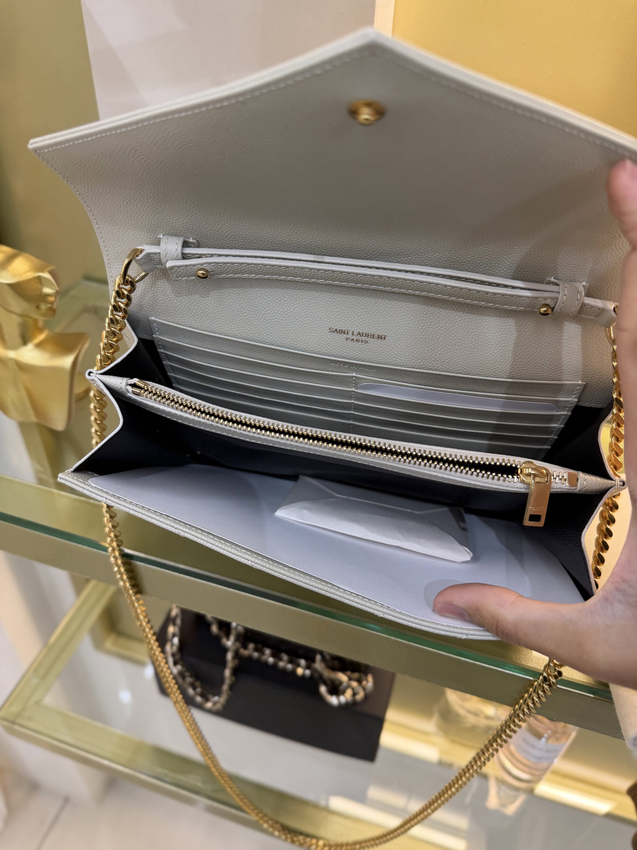 Bolsa Saint Laurent YSL branca tiracolo _3