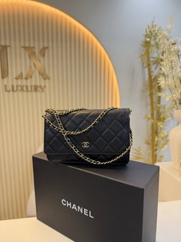 Bolsa Chanel WOC clássica 