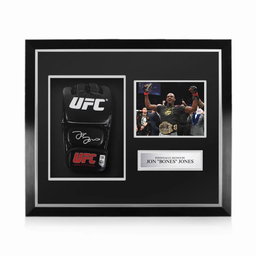 20x16 UFC glove frame with one 8x6" image and textbox
