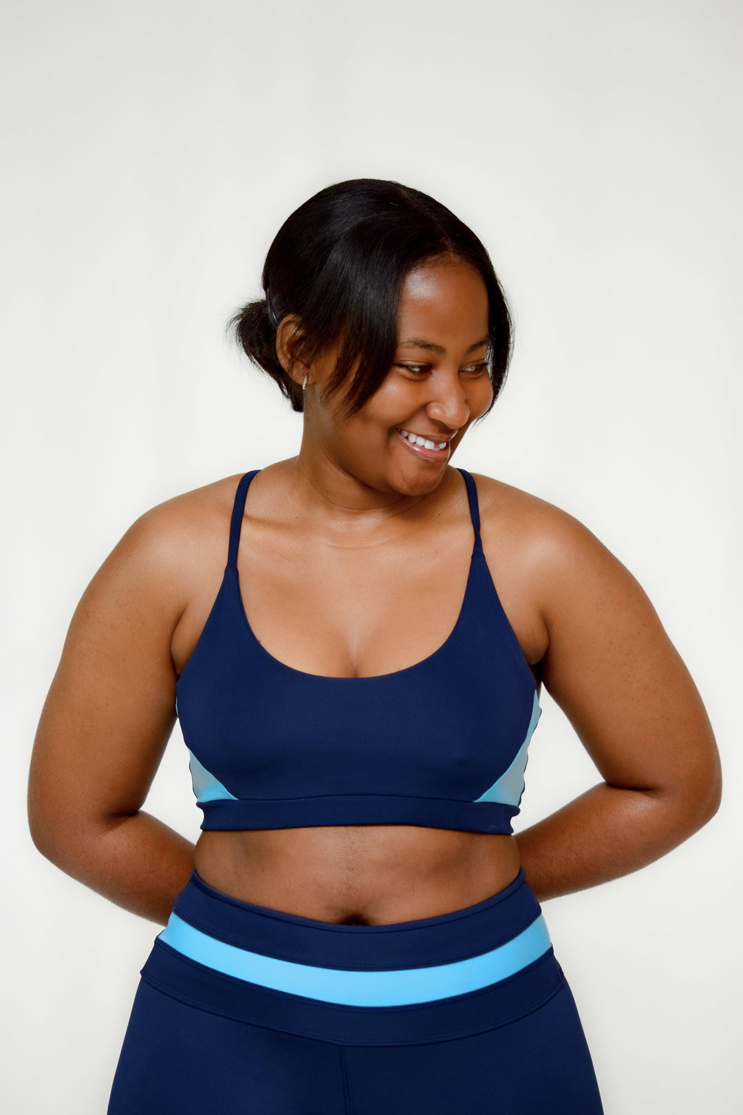 Agility Accent Bra in Artic Navy/Ice Blue