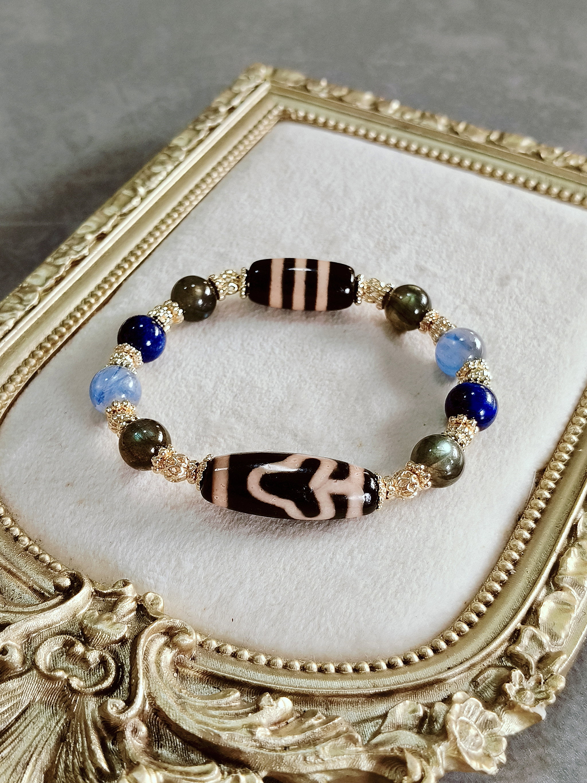 Ivory Bodhi Tree × Triple Line_1