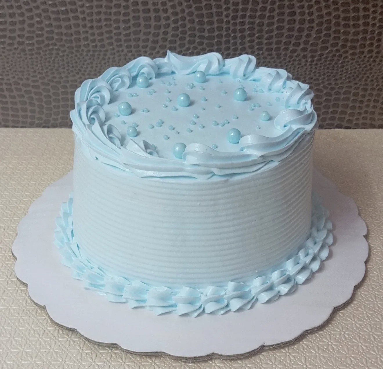 Custom Round Cakes  _10