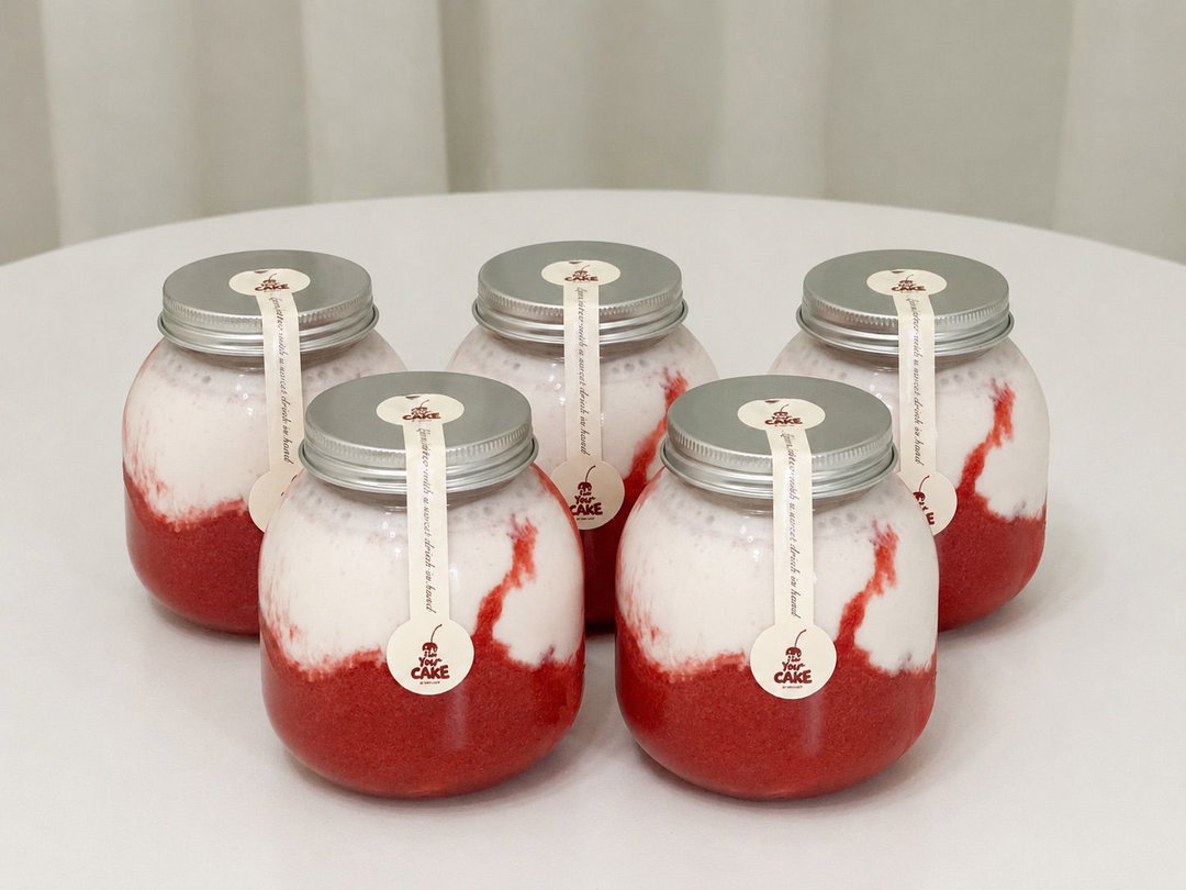 Strawberry fresh milk