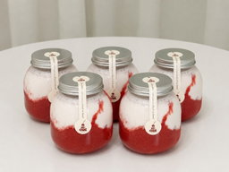 Strawberry fresh milk