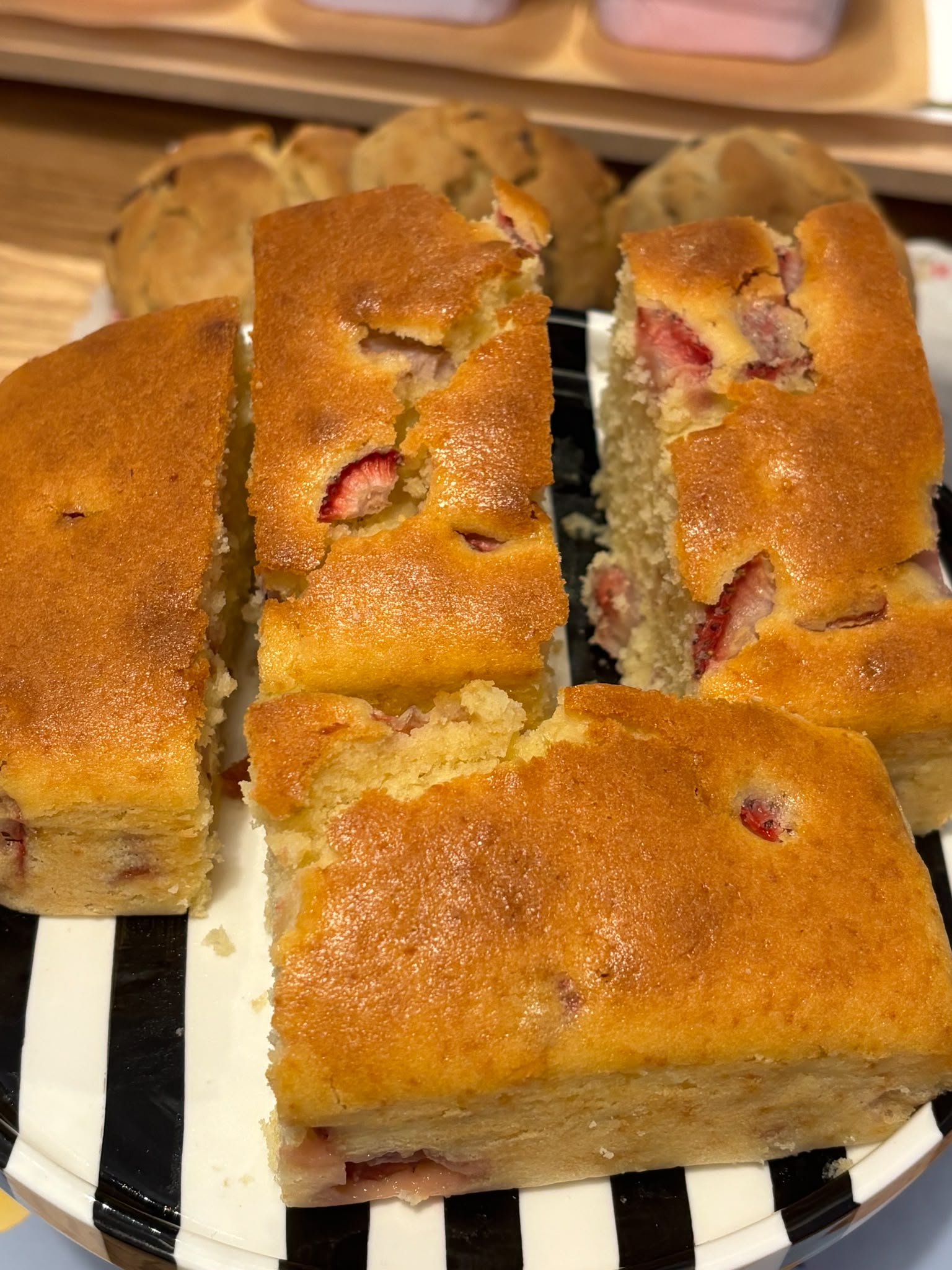 Apple & Almond Cake