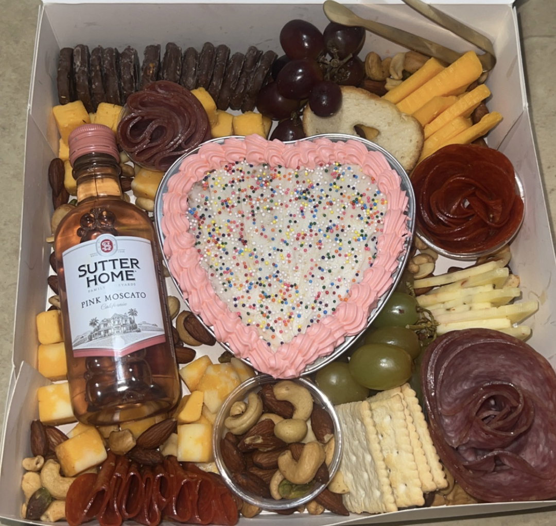 Charcuterie Gift Bites Box with Cake - #2 w/ Moscato