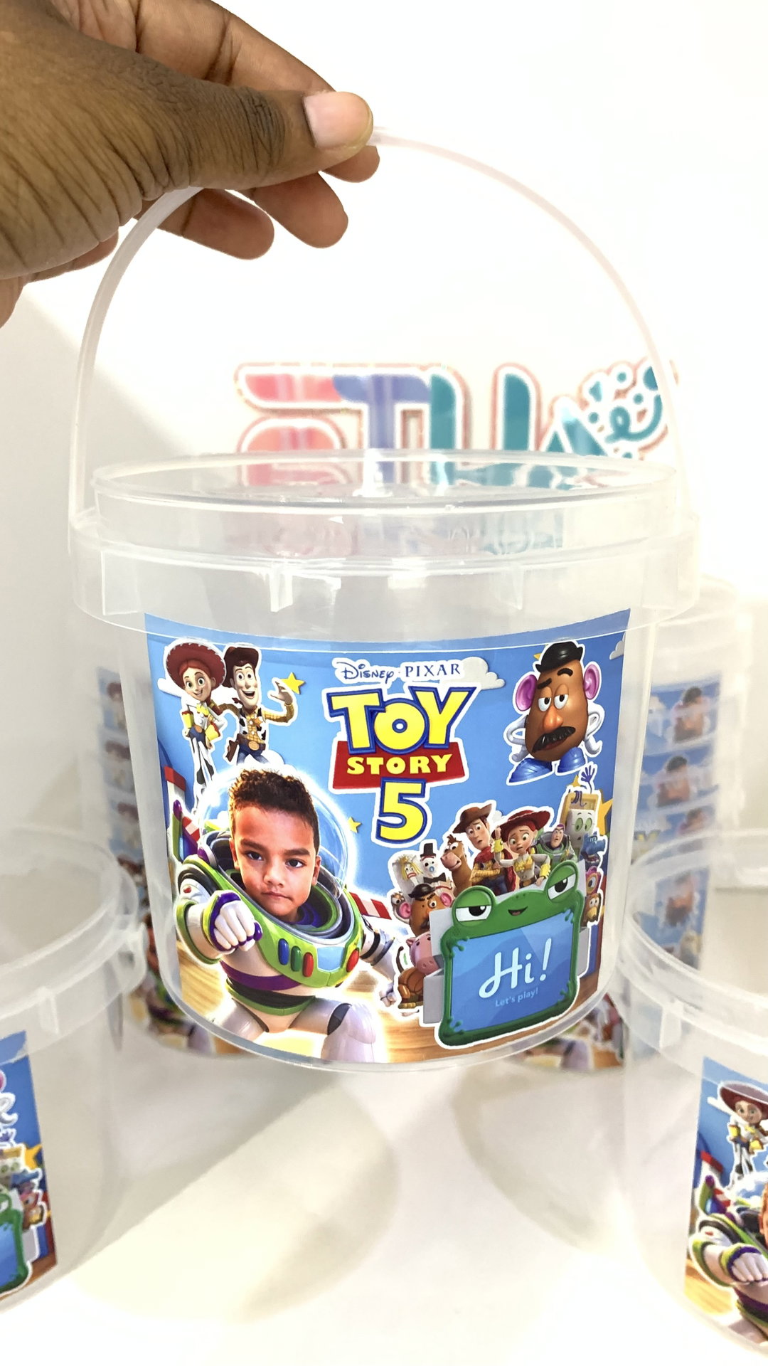 PREFILLED ROUND BUCKETS (SNACKS INCLUDED) 