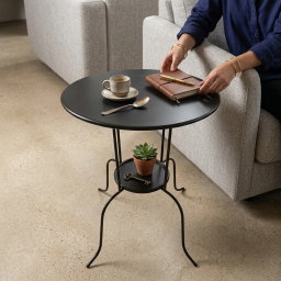 Table d’appoint ronde en métal noir avec double plateau de rangement