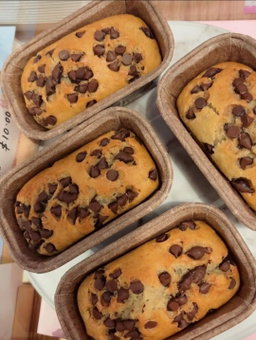 Banana Chocolate Chips Loaves