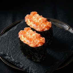 Salmon Salad Gunkan (2pcs)