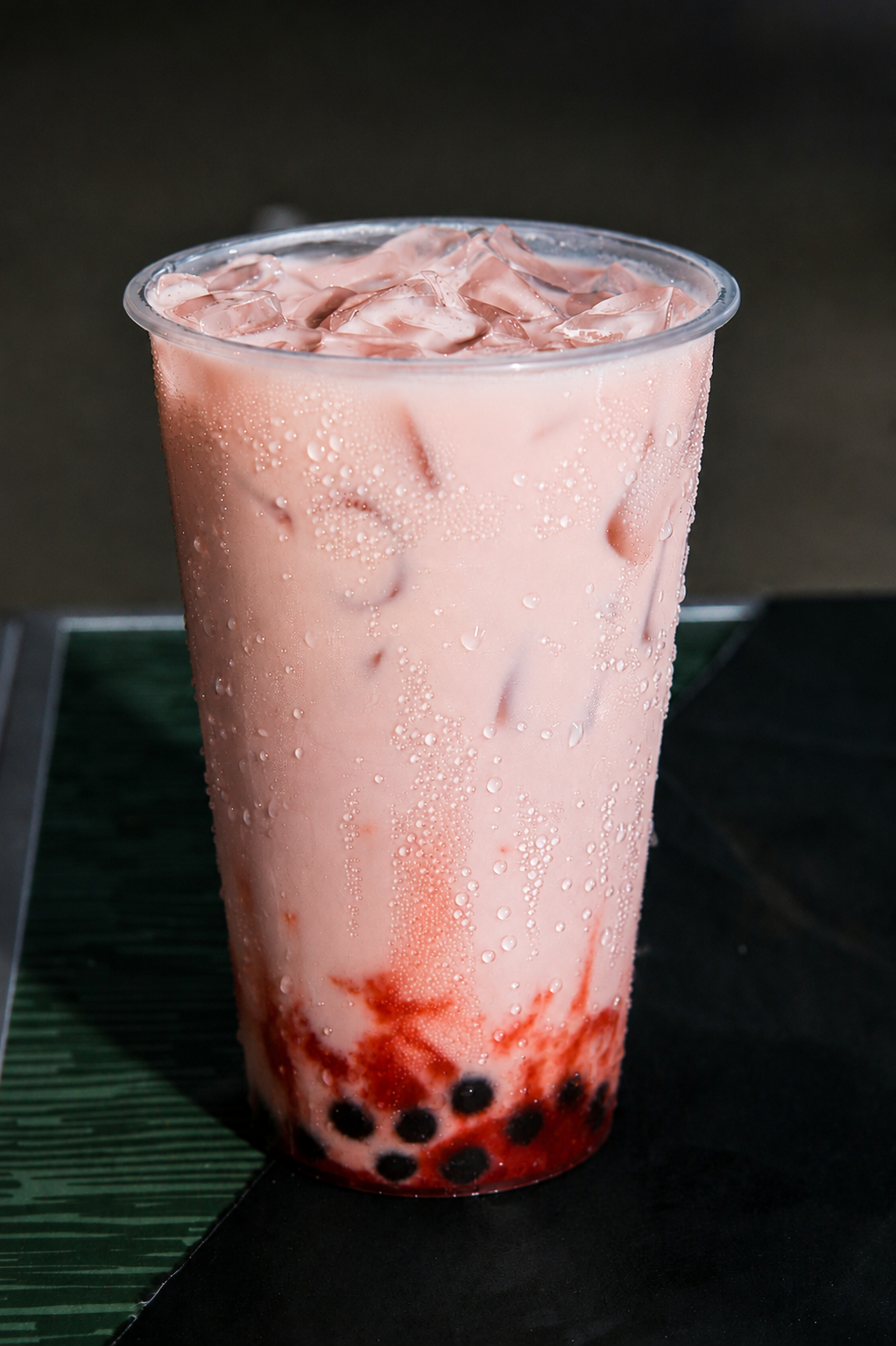 Strawberry Milk Tea 🍓    _0