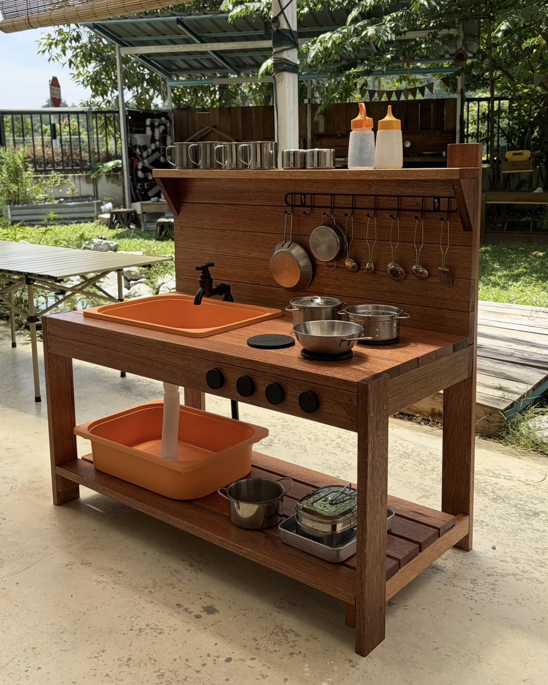 Messy Kitchen - D01 (90cm)