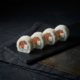 Salmon Cheese Roll (4pcs)