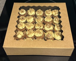 Carrot Cake - Cupcakes & Madeleines