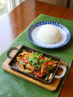 VIETNAMESE LEMONGRASS CHILLI CHICKEN