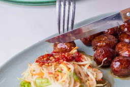 សាច់​ក្រក​គោ