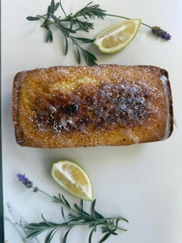 Lemon Drizzle Cake | Treats