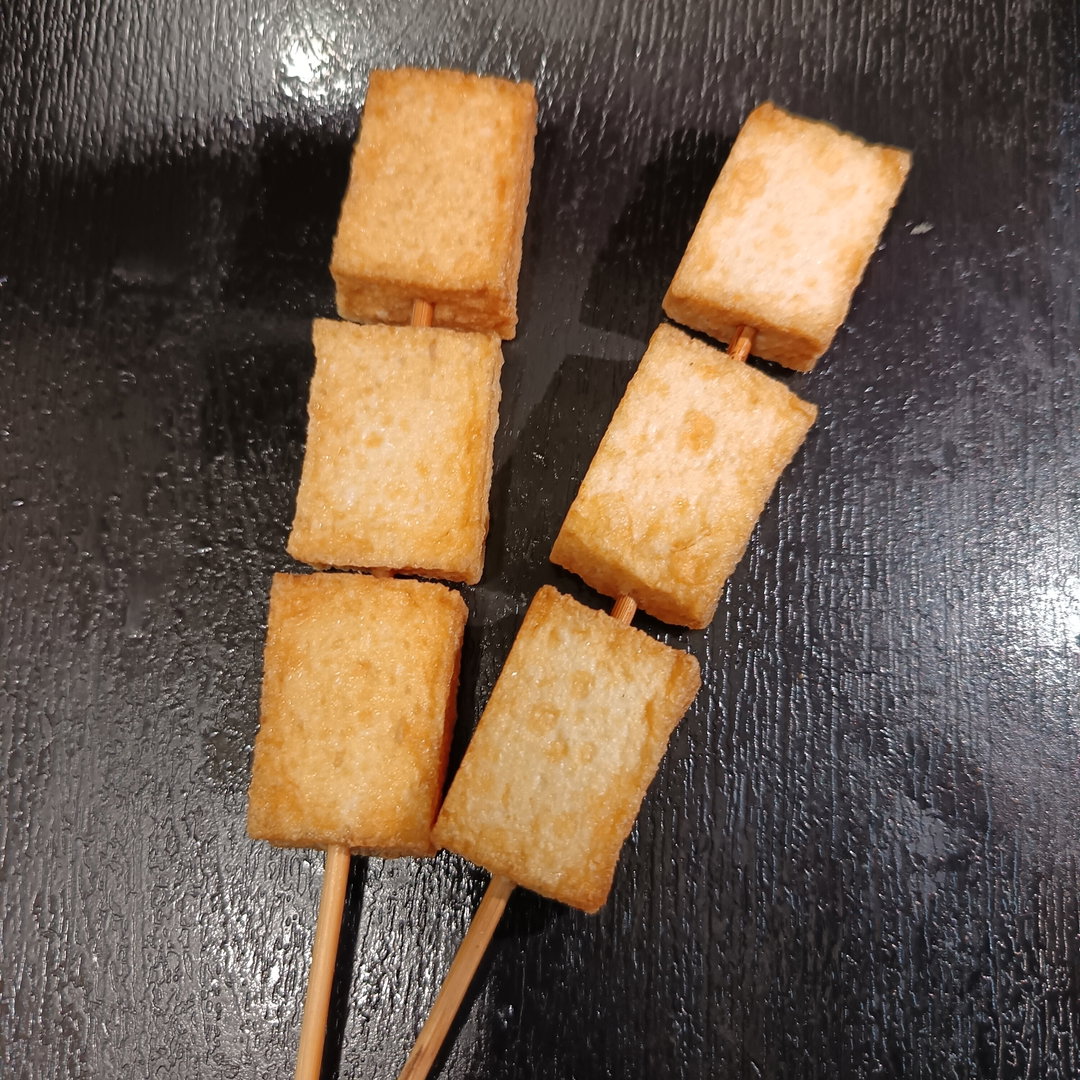29. 烤海鲜豆腐 Seafood Tofu (支 / PC)