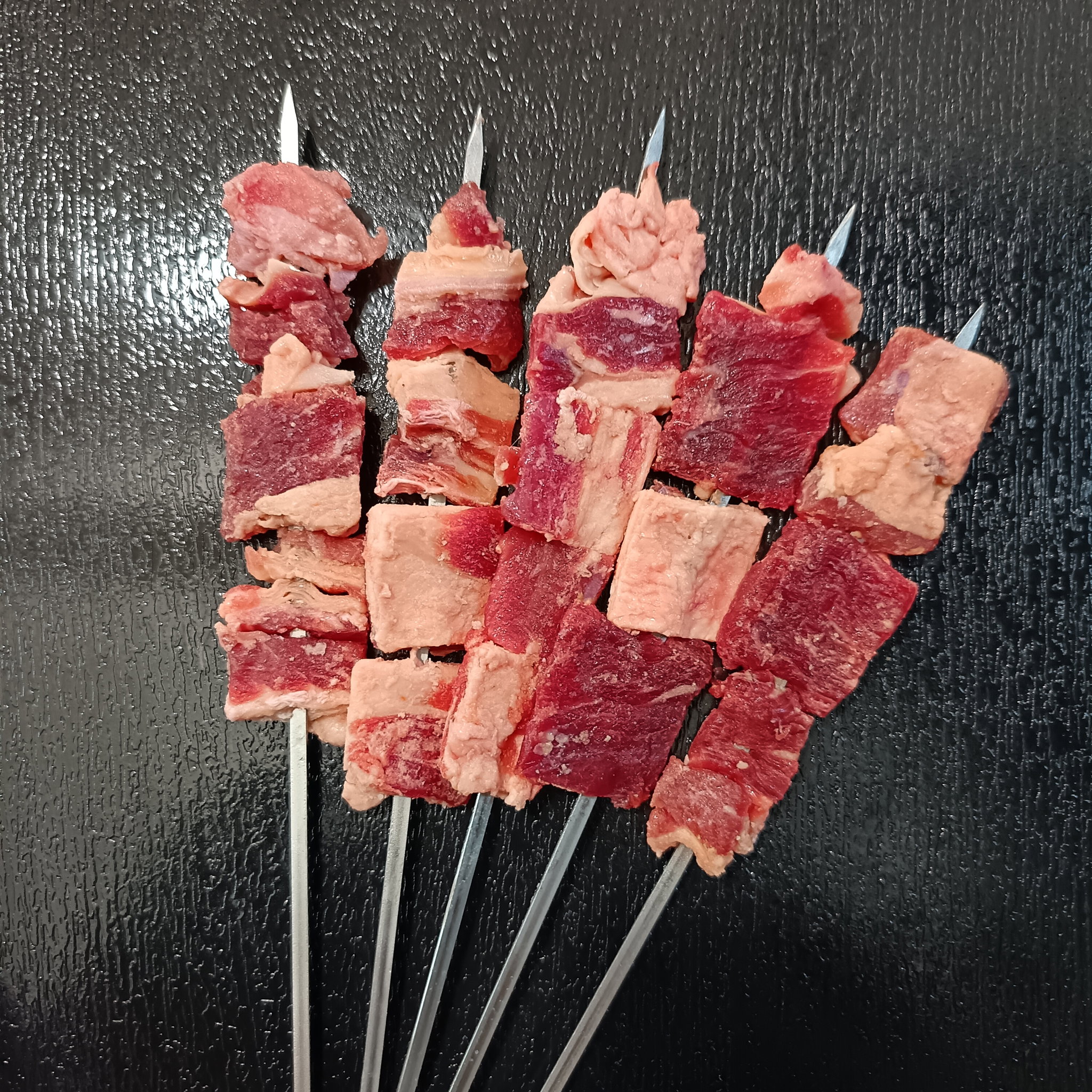1. 烤雪花肥牛肉串 Snowflake Beef Skewers (支 / PC)_0