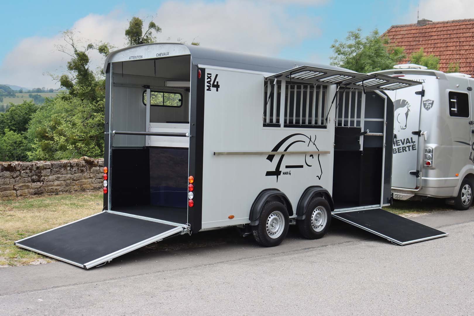 VAN CHEVAL LIBERTÉ – Remolque para 2 Caballos_6