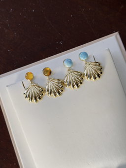 CaraCola Earrings 🐚