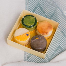 Mini Cheesecakes (Box of 4)