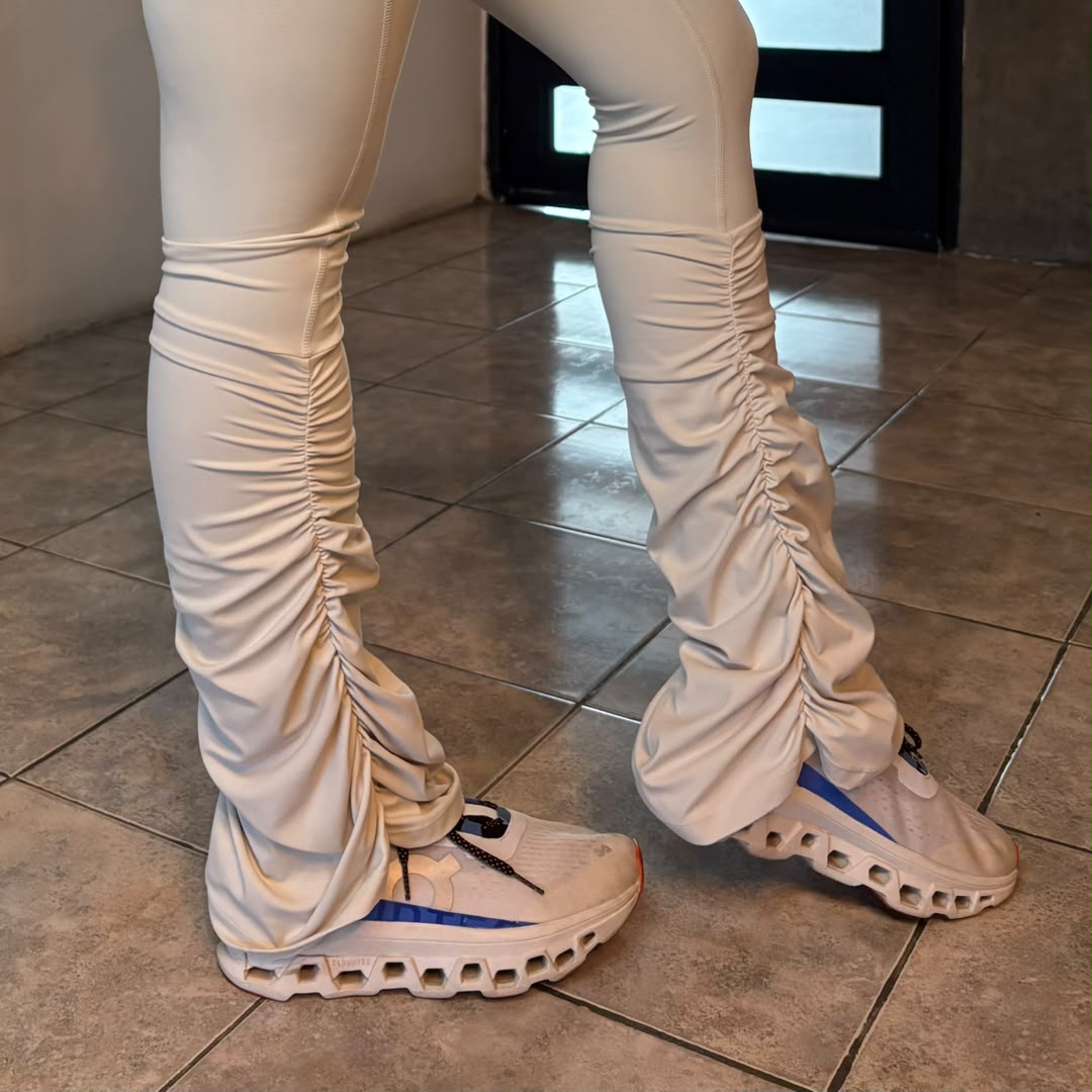 Pant nude con bota arruchada_1