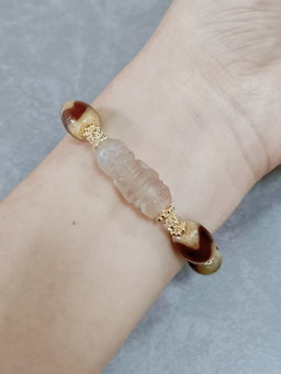 CEO Chitipati × Caramel Tiger Tooth Bracelet