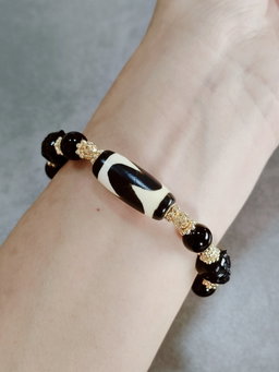 Tiger Tooth Protection Bracelet