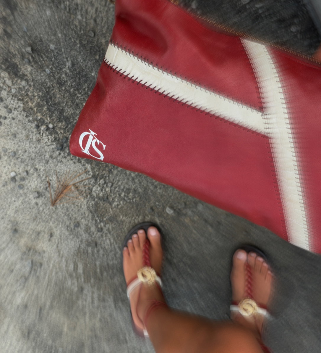 Pouch x Sandals _4