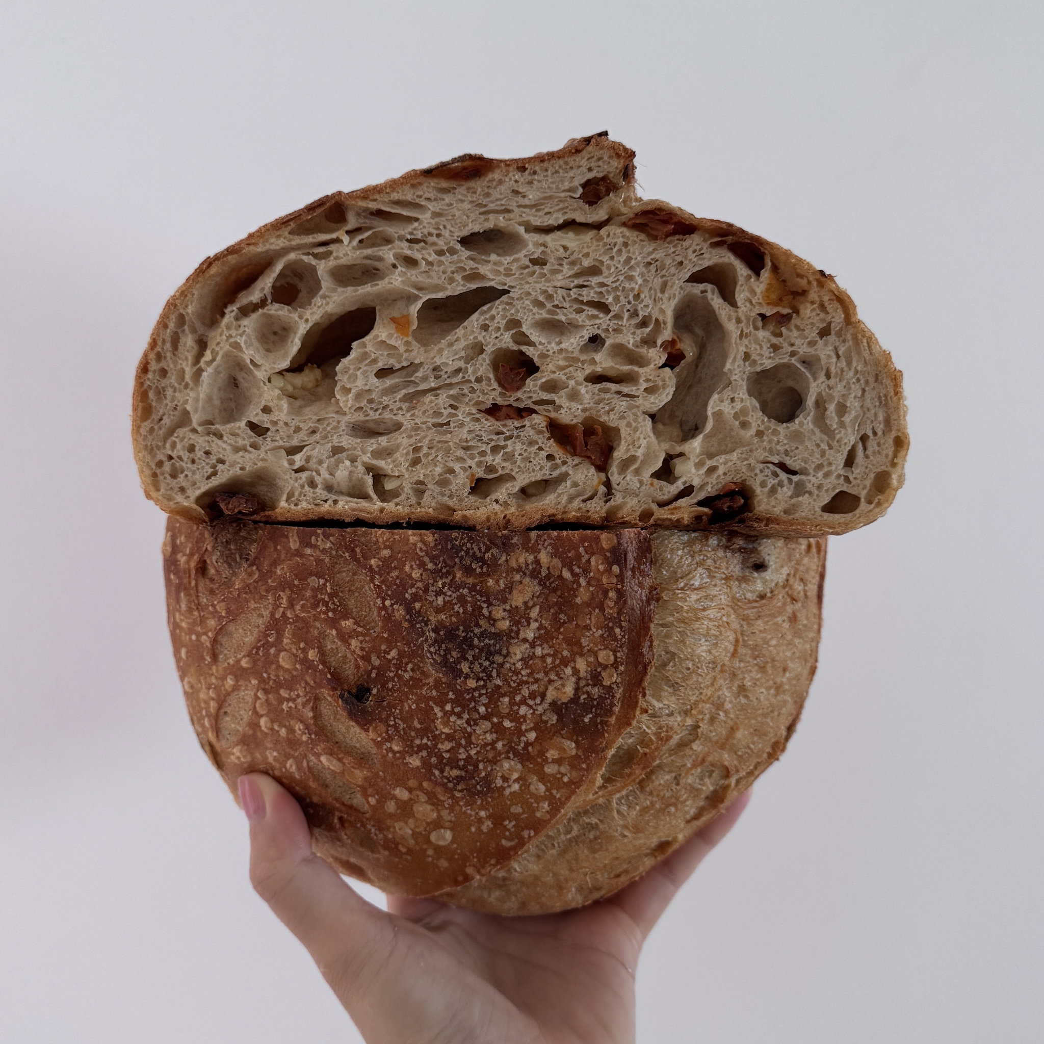 Sundried Tomatoes and Garlic Loaf_0