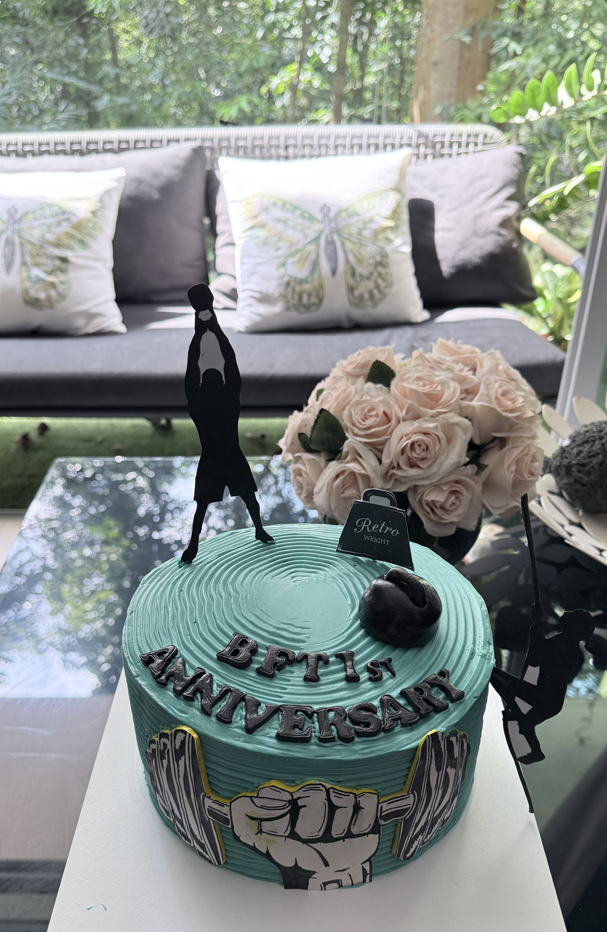 Custom made cake_1