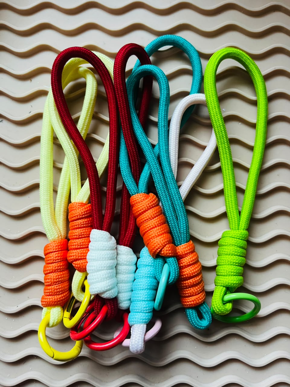 CUSTOMIZE CLICKER KEYCHAIN_2