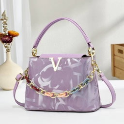Sac à Main Lavande Élégance – Chaîne Colorée & Finitions Dorées