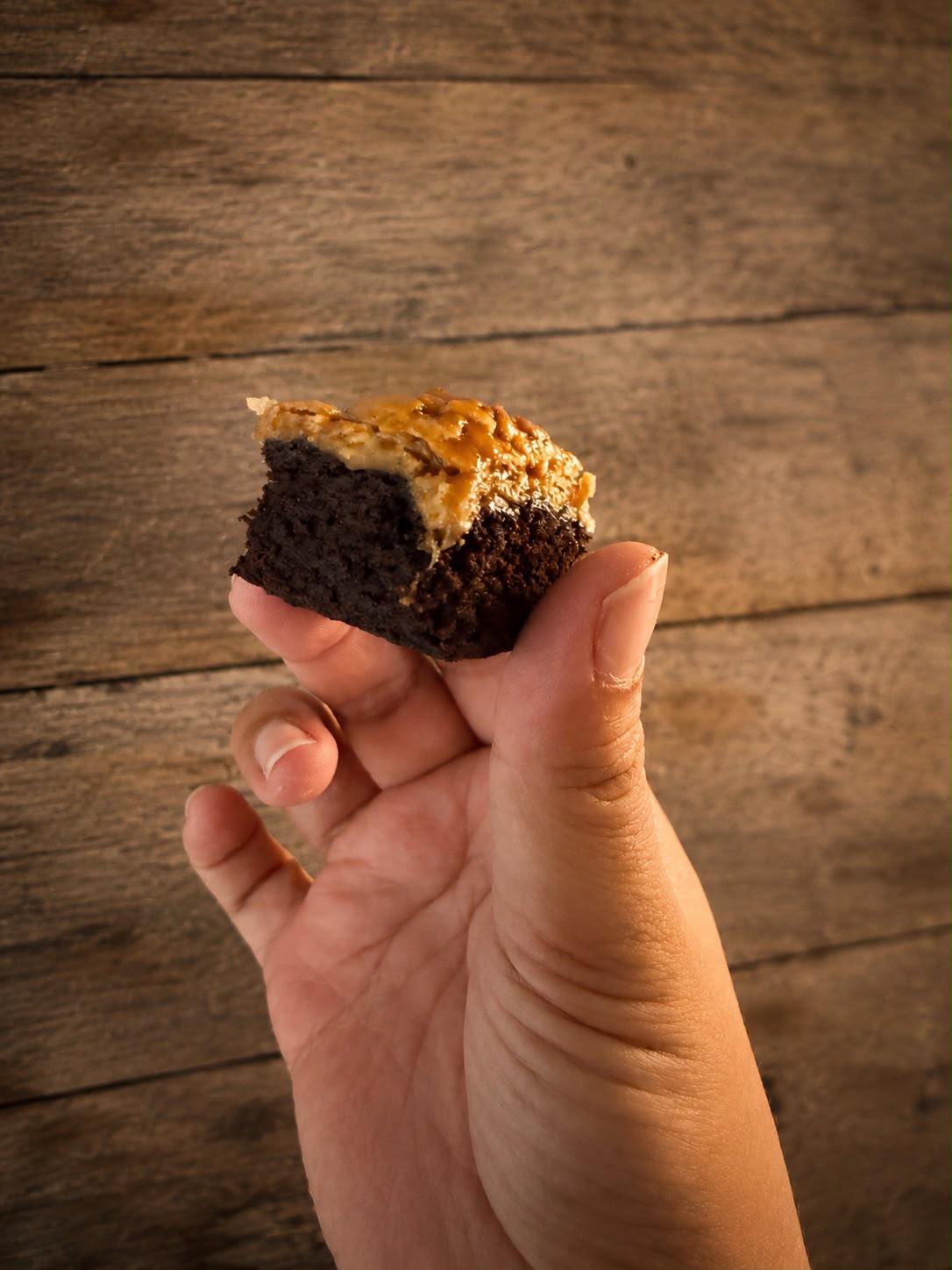 Salted Cramel Cornflakes Brownies - Solo Tub (8pcs)_1