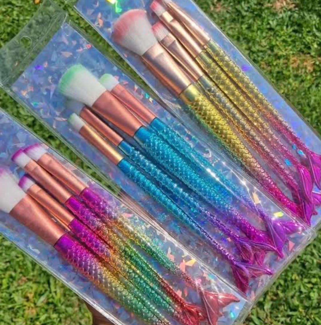 Fish Tail Design Makeup Brush_0