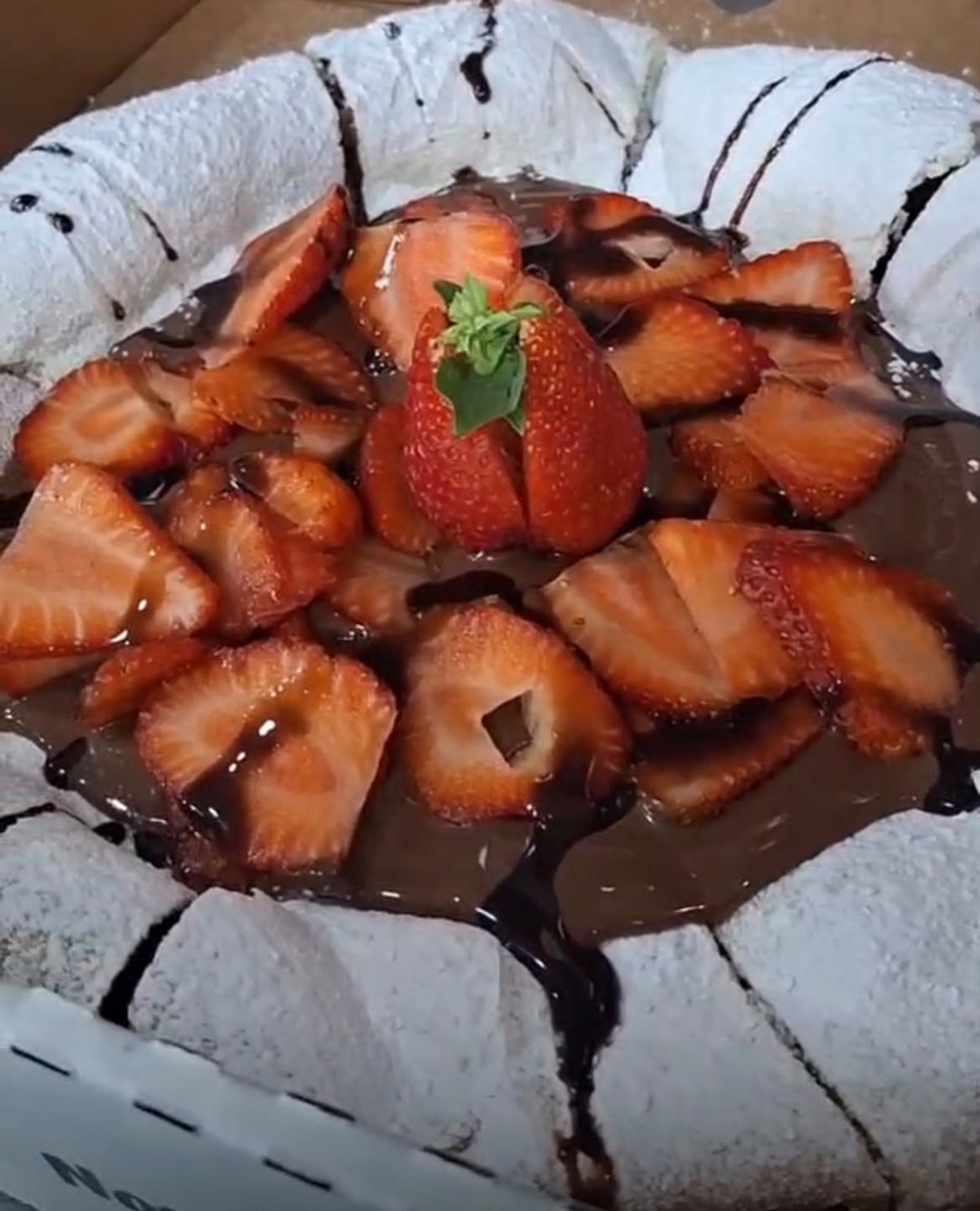 PIZZA NUTELLA (CALZONE) DE FRESA 