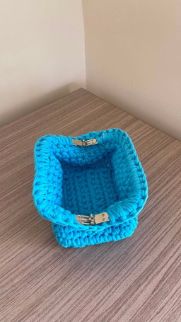 Issi Crochet Bag 