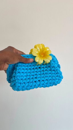 Issi Crochet Bag 