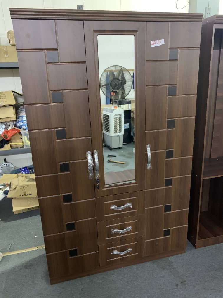 Classic 3 in 1 China Made Wardrobe _2