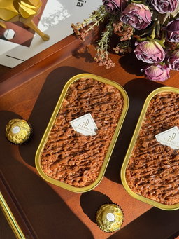 Chocolate Hazelnut Cake Box