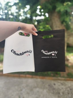 Mini bolsas personalizadas asas troqueladas  